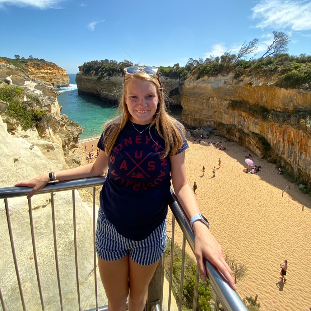 Meet your Posher, Abby